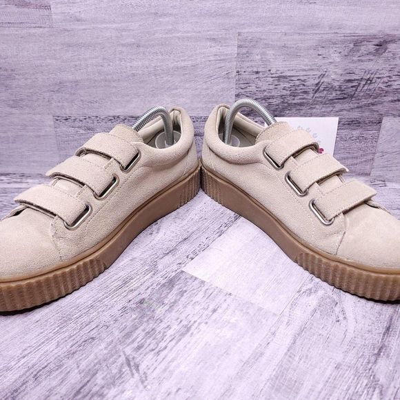 Urban Outfitters Hollie Suede Creeper Platform Sneaker Tan Women’s sz 10