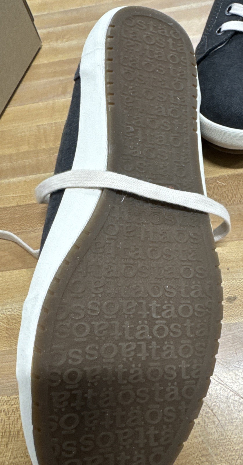 Taos Women’s Star Canvas Sneakers Charcoal Grey Wash Sz 10 US