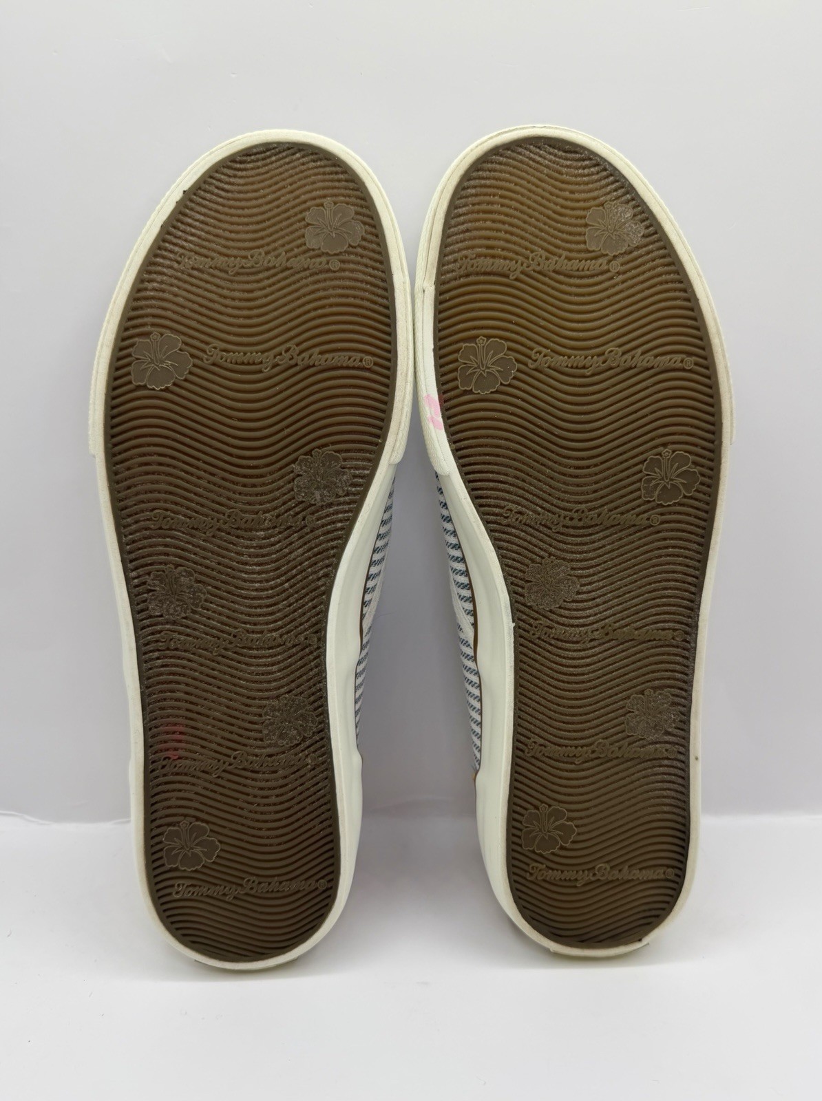 Tommy Bahamas Women’s Canvas Slip On Sneakers Brown/White/Striped, Unixes