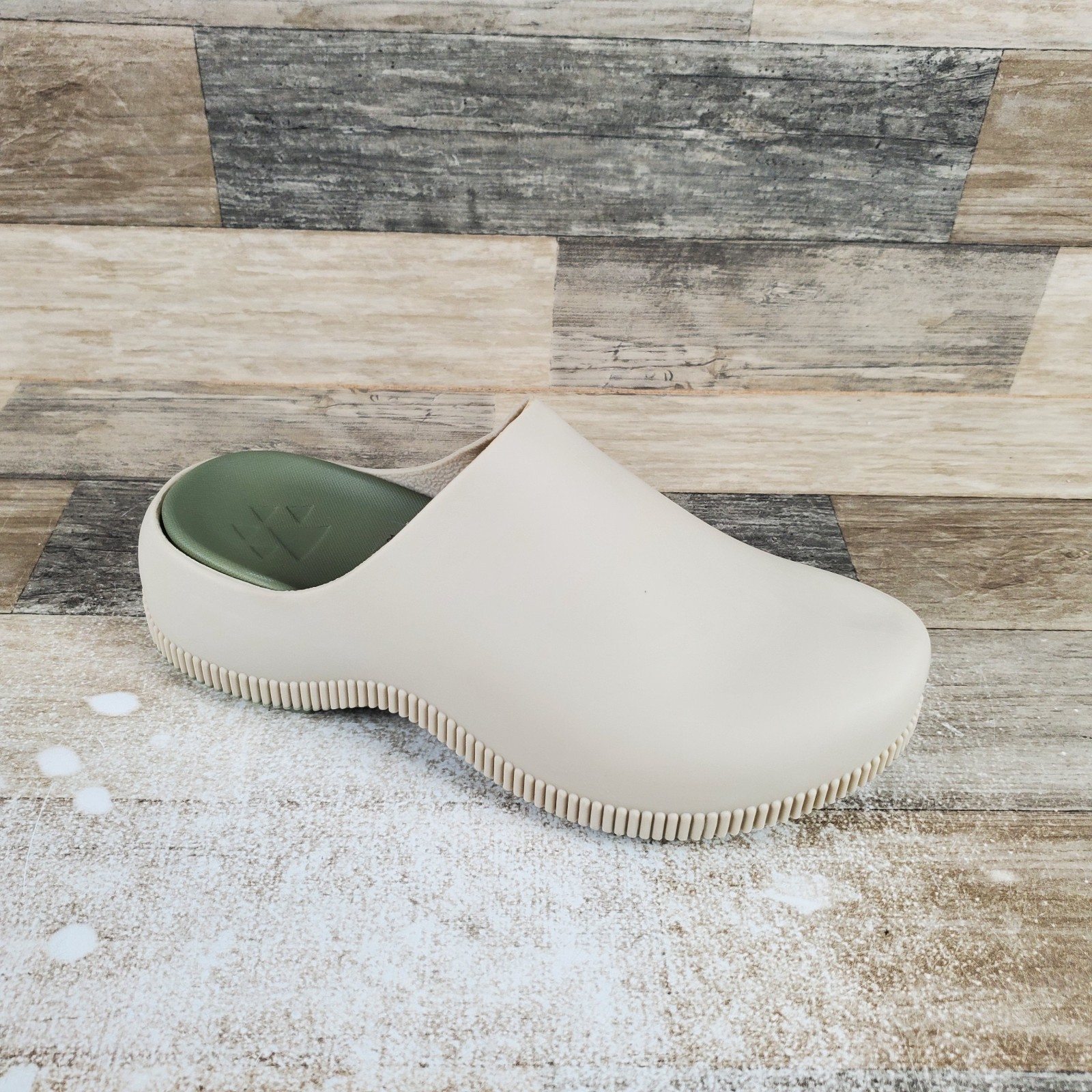 Cougar Sven-Q Womens Clogs Sz 9 Sand Rubber Comfort Slip On Round Toe footbed