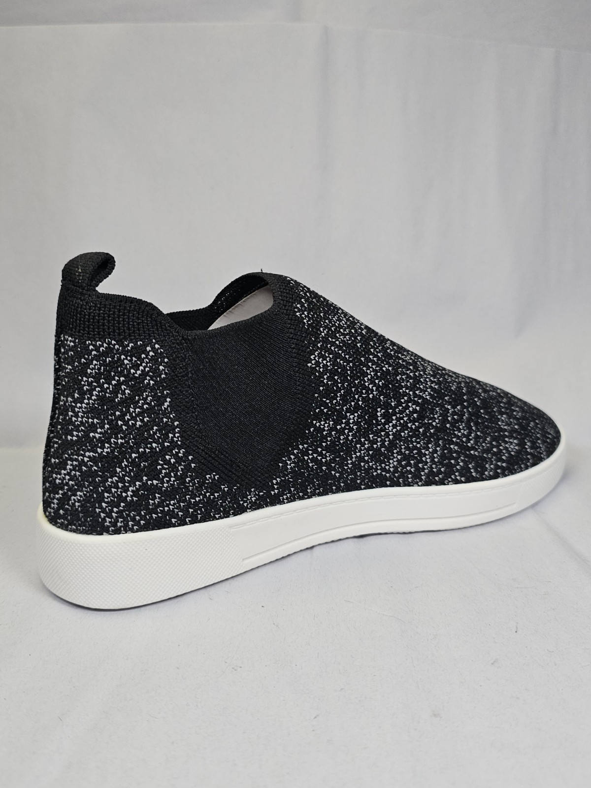 Women’s 7.5 Sonoma Comfort Knit Slip On Shoes 7 1/2 Size