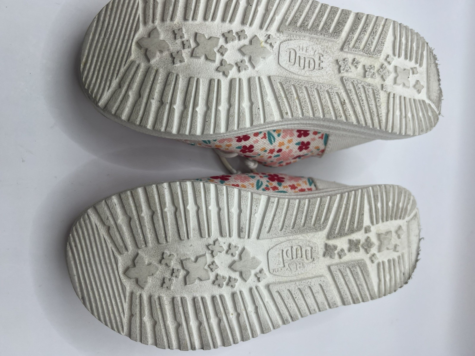 Hey Dude Little Kids Size 10 Cushioned Comfort Shoes Flowers Slip On