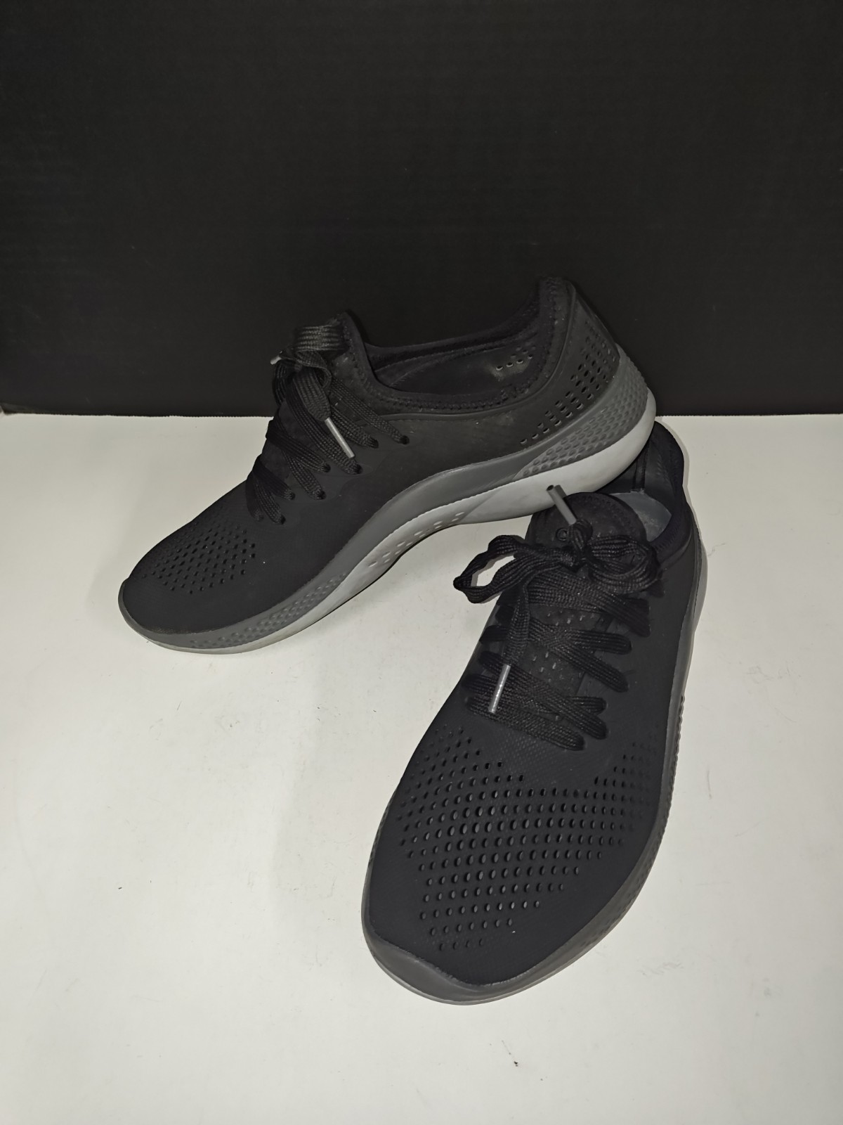 Crocs LiteRide 360 Pacer Sneakers Shoes Women’s Size 11 Black Slate Gray 206705