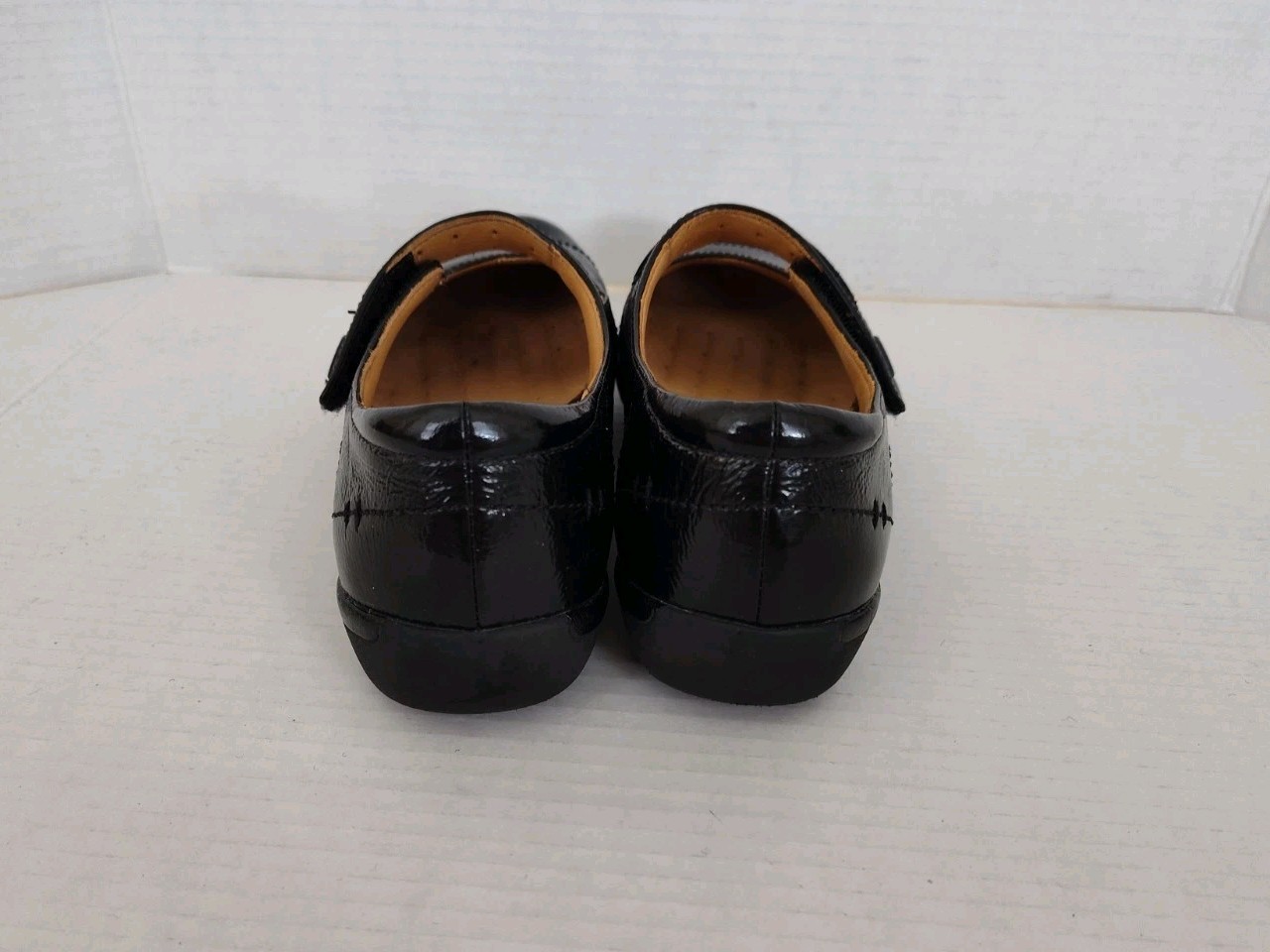 Clarks Unstructured Artisan Black Patent Leather Maryjane Shoes size 7.5