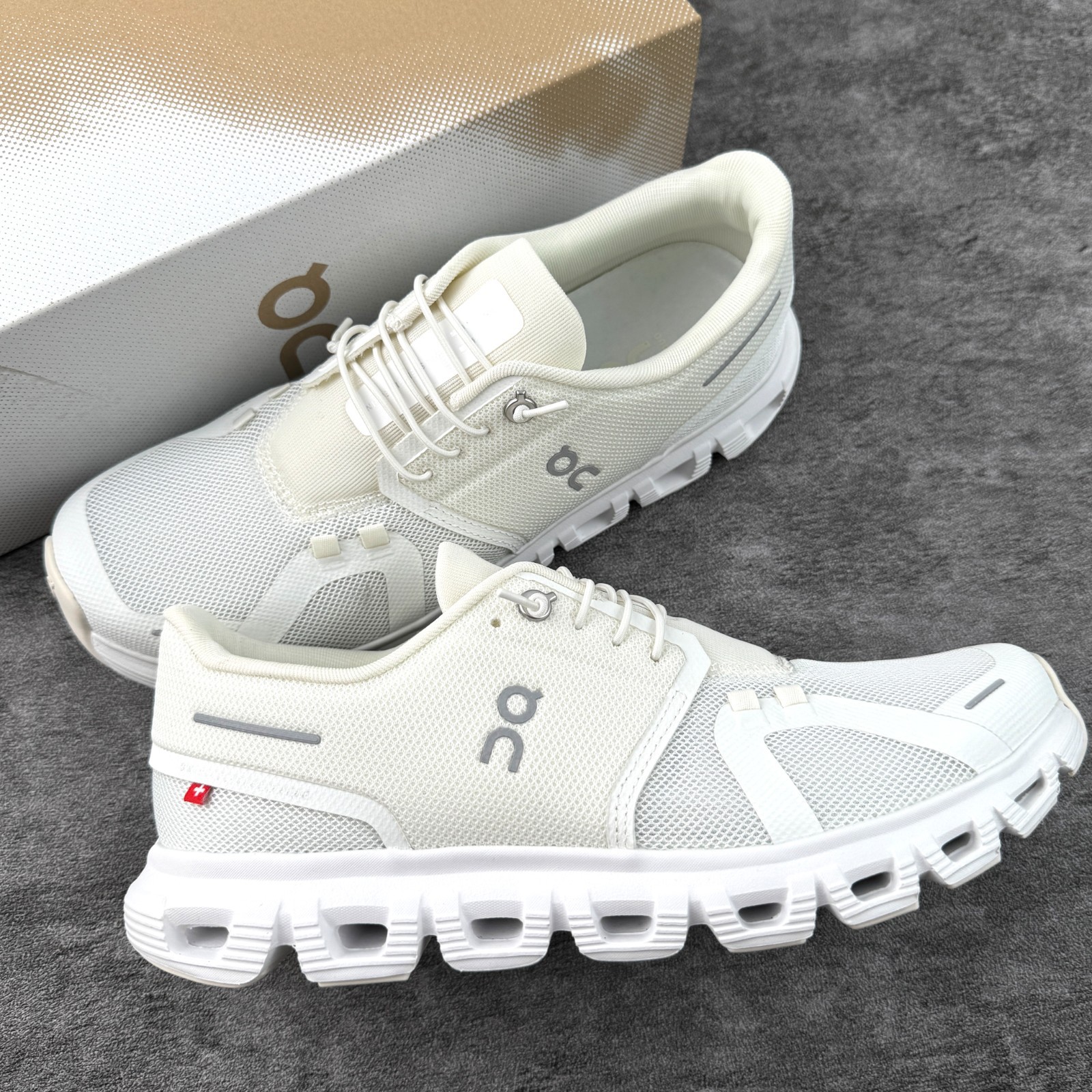 NEW On Cloud 6 Women’s Running Shoes White|White US 6-9.5 3WF10061200