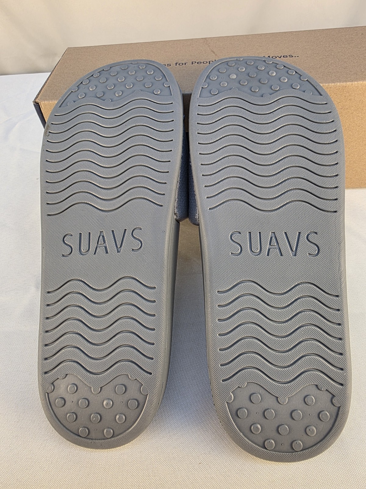 SUAVS Women’s Size 9 Slip On Shoes The Eddy Slate Gray New In Box Comfort Shoes