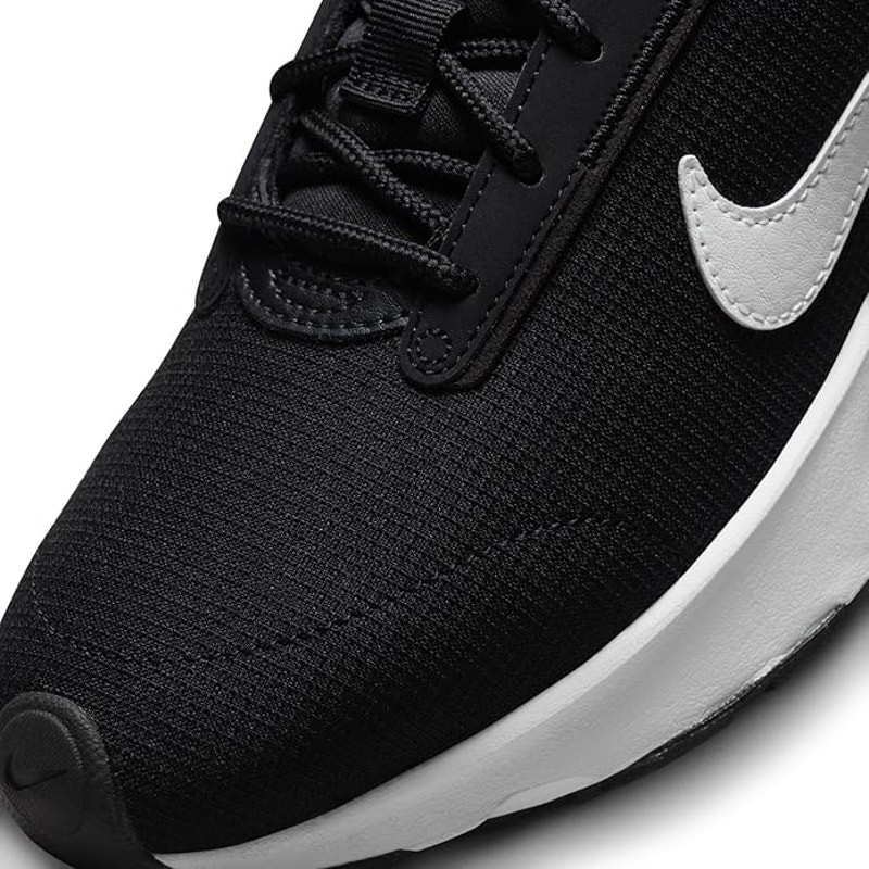 NWT NIKE Women’s Sneaker, Black/White-SZ 9.5