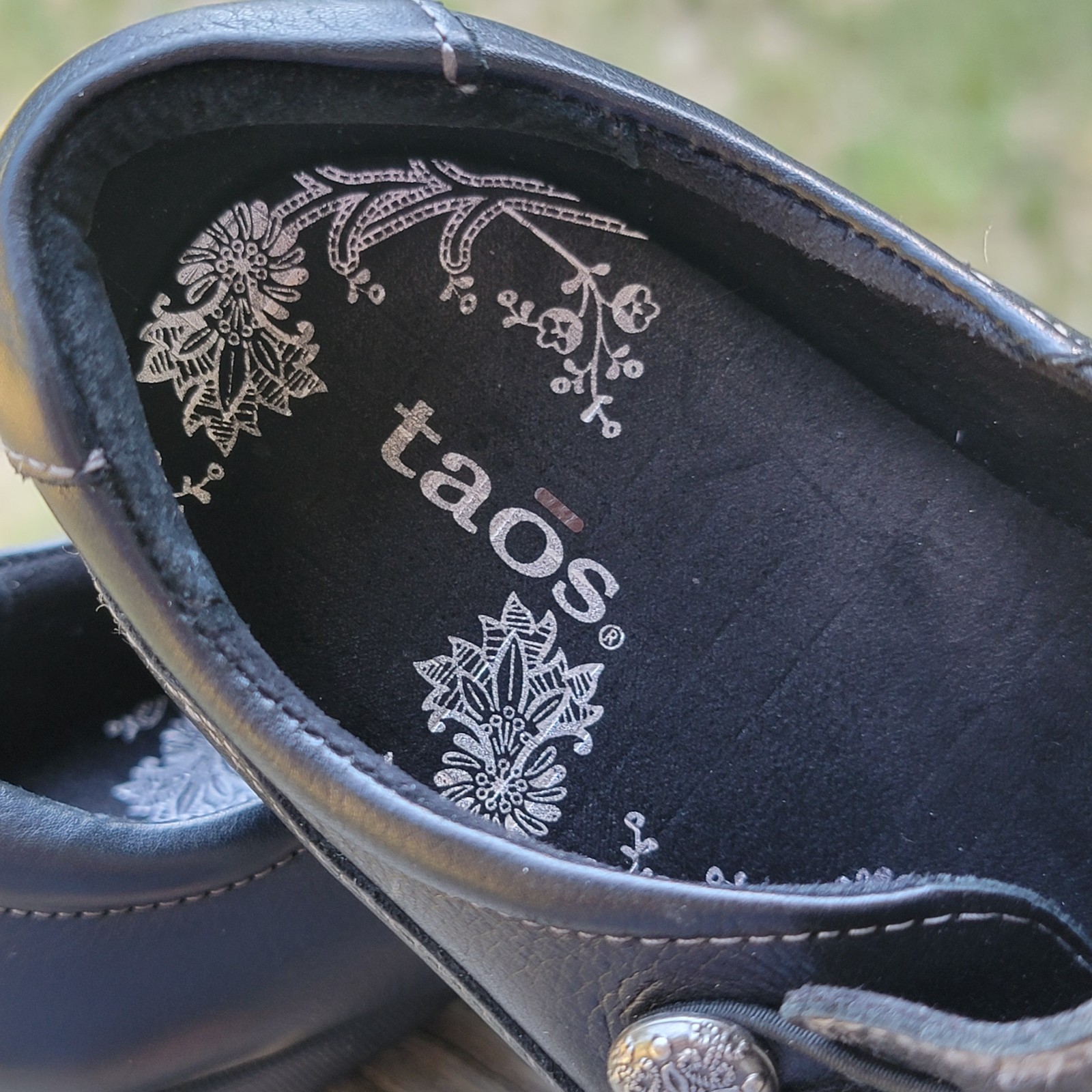 Taos Encore Women’s Size 8.5 Black Leather Shoe Loafer Work Shootie Comfy Flat