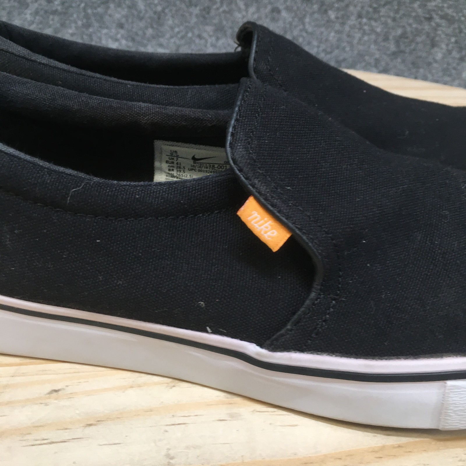 Nike Shoes Womens 9.5 Black Court Royale AC Slip-On Canvas Casual Low BQ9138-001