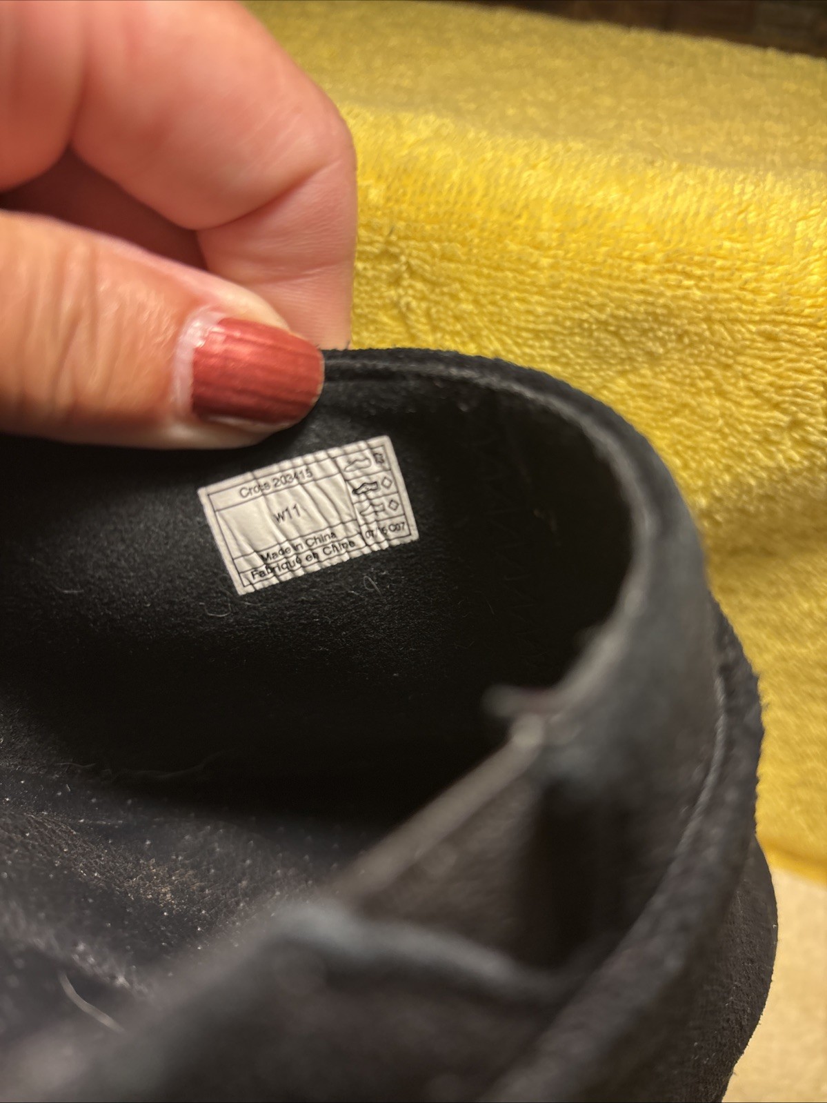 Crocs Women’s Sarah Black Suede Clog Mules Size 11 (RUN WIDE) FR/SHP
