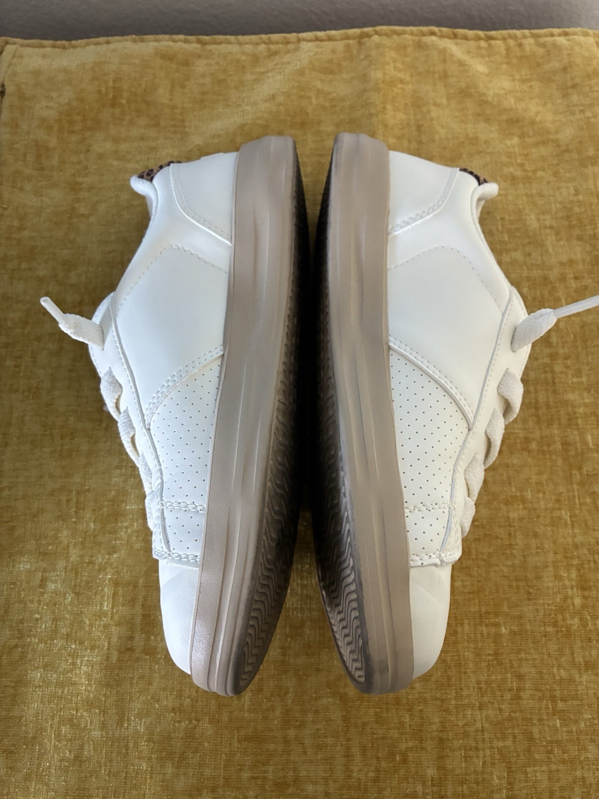 Hey Dude Sirocco White Leopard Print Sneakers Size 8