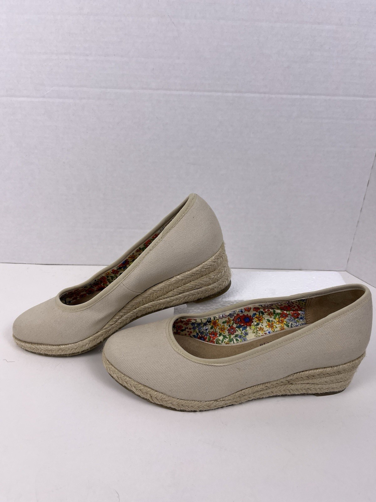 LifeStride Women’s Karma Loafer Espadrille Wedges Almond Toe Jute Wrap Sz 5.5