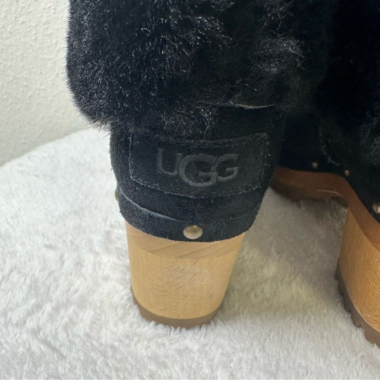 UGG Thebes Black Suede Clog Wooden Bootie Mules with Faux Fur Trim Size 5
