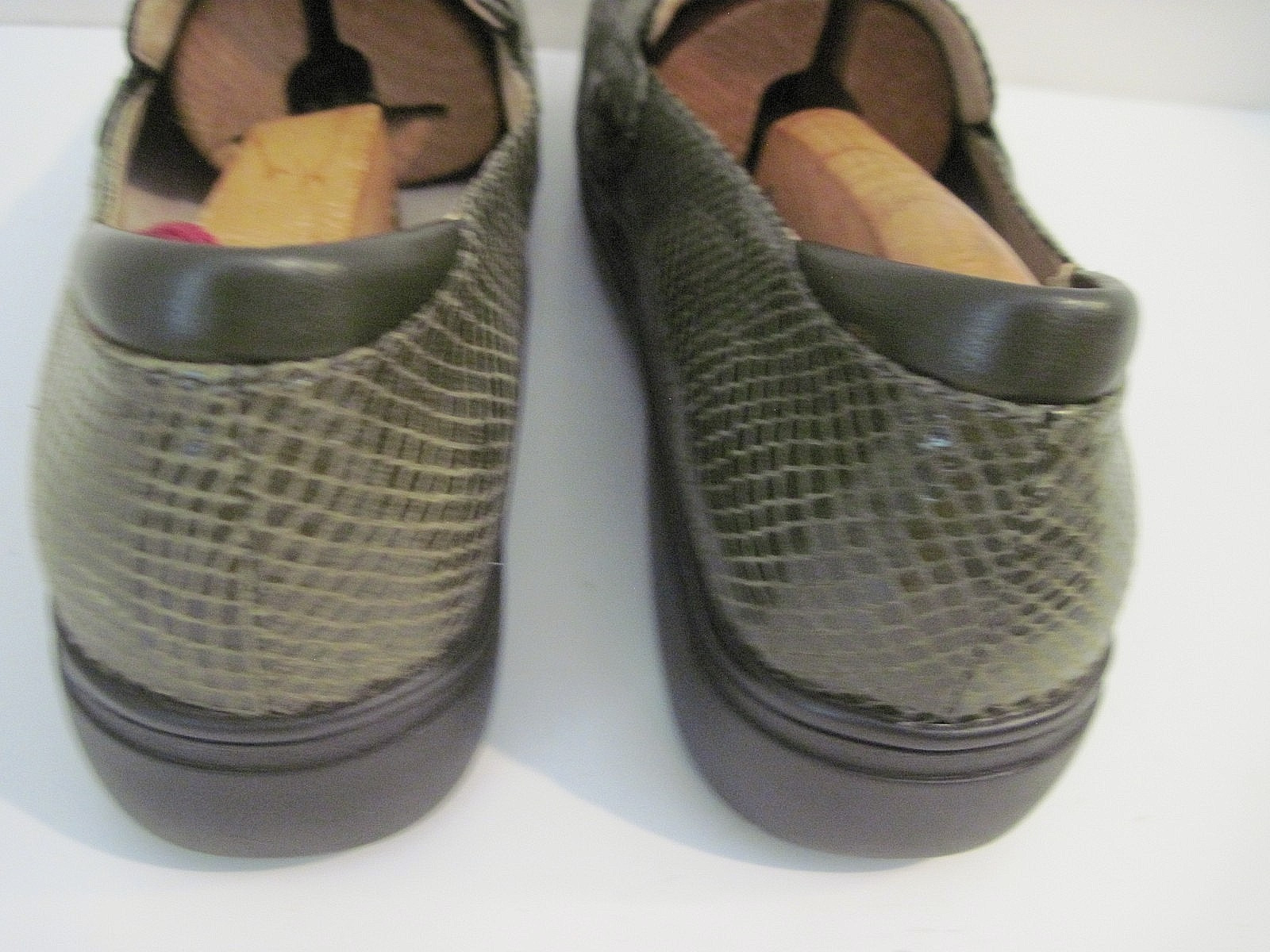 Alegria By PG Lite TAY -723 Green Glossy Snake Leather Shoes Size 36, US 6-6.5