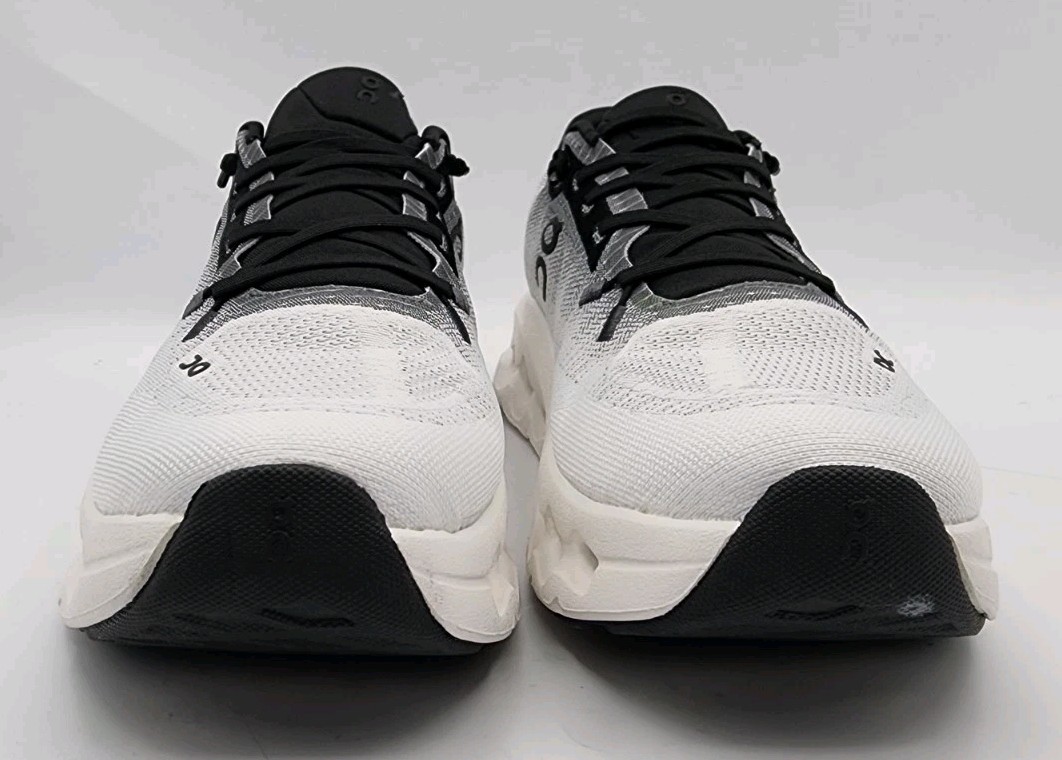Cloudtecphase Women’s Size 7.5 Black/White Standard Cloudtilt Running Shoes