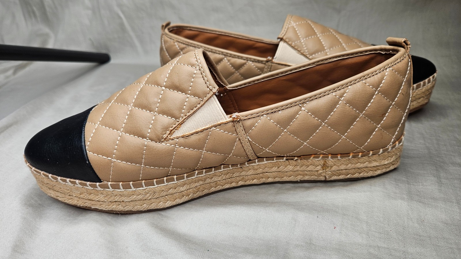 Steve Madden Palamo Espadrilles Slip On Shoes Womens SZ 11 Beige Black Quilted