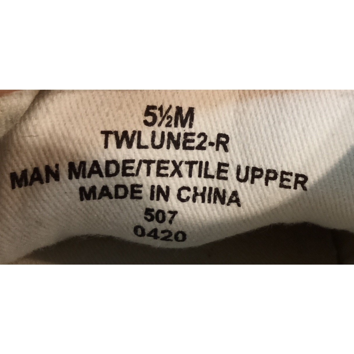 Women’s Tommy Hilfiger Signature Sneaker Size 5.5 M – White/Logo Panel