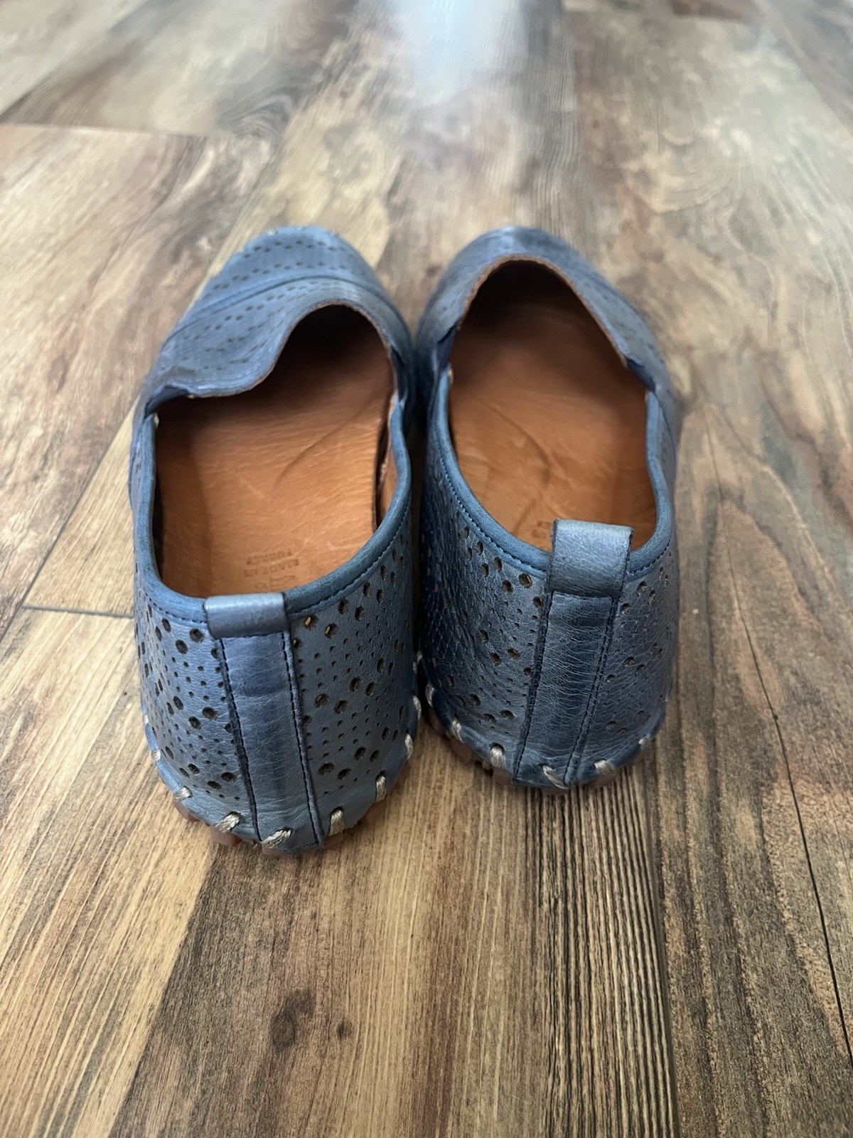 Spring Step Women Perforated Leather SlipOn Walking Shoes Size 41 (9.5-10) Blue