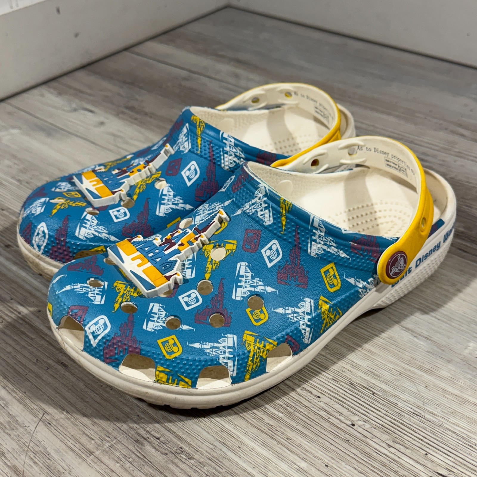 Walt Disney World Crocs Clogs Adults Vault Collection 50 Size M5/W7