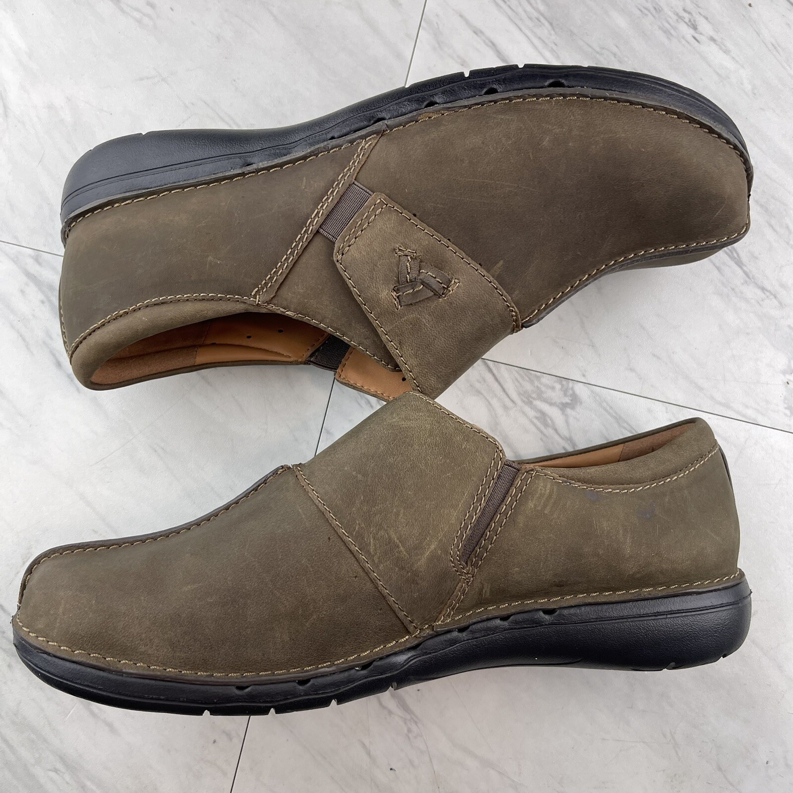 .Clarks Un Loop Ave Womens 10 W Wide Loafer Taupe Leather Shoes