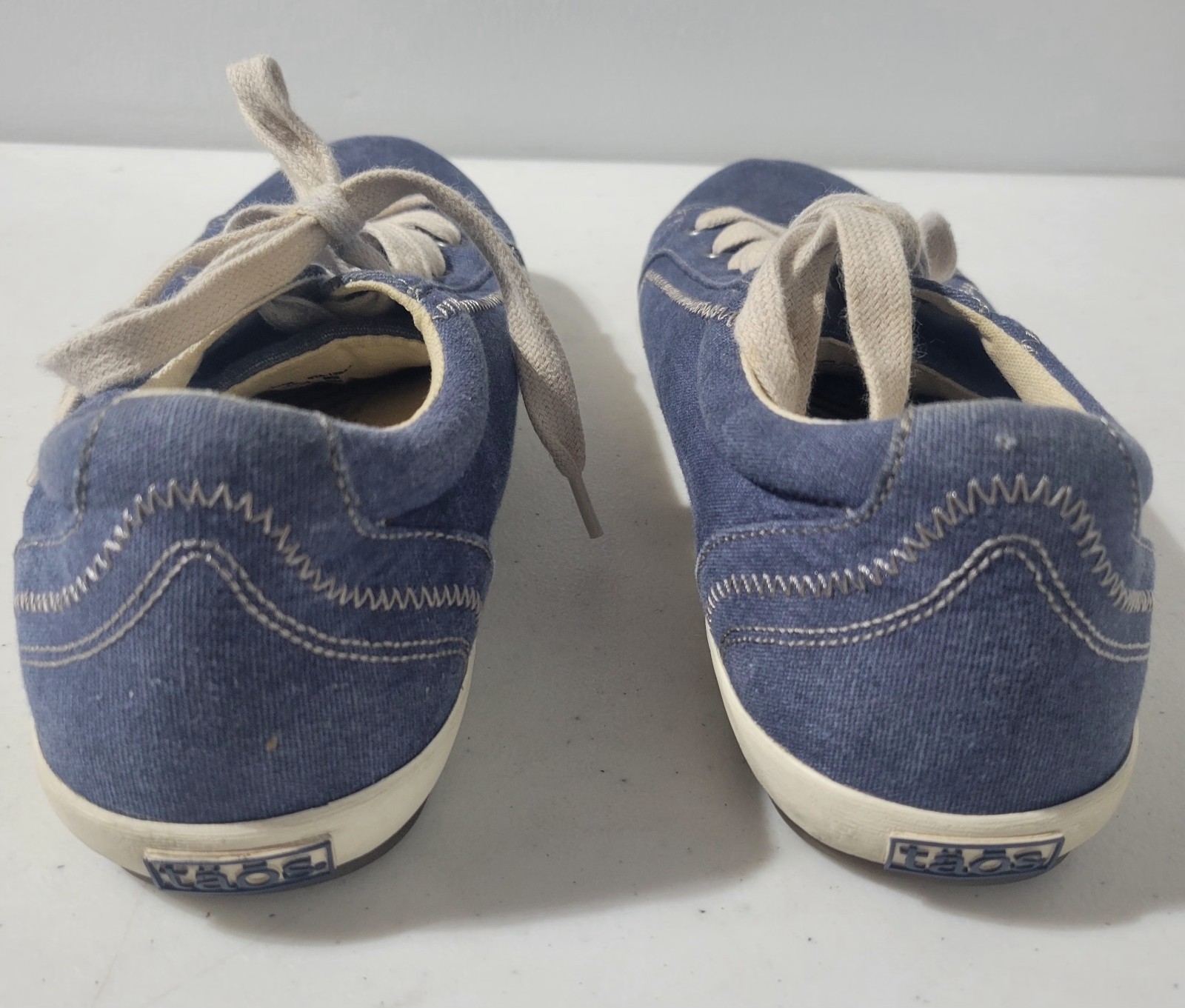Taos Star Canvas Sneakers in Blue Wash Women’s Size 9.5