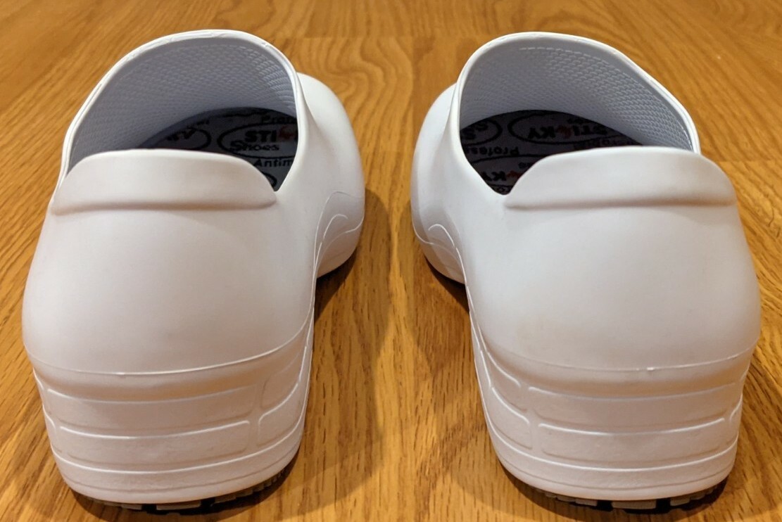 NWOT Sticky Work Shoes for Women – Waterproof Non-Slip White – 7B