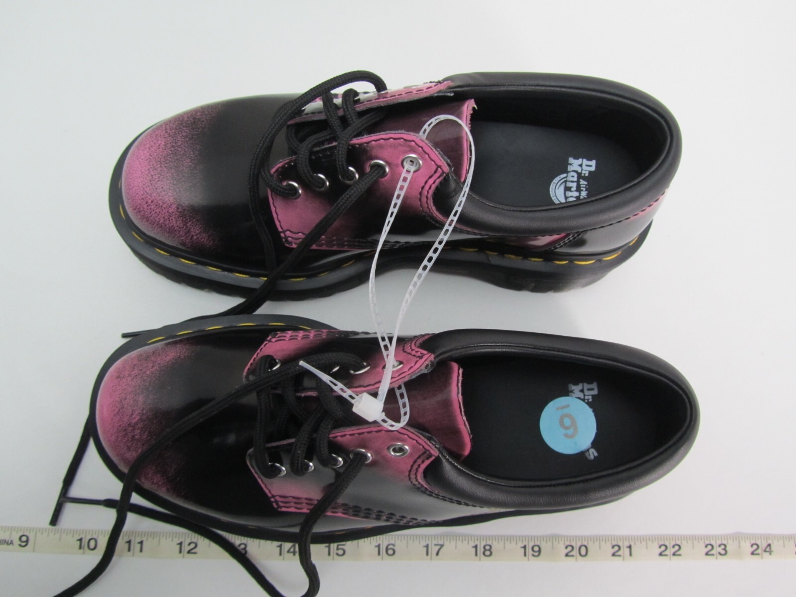 New Dr Martens Distressed Leather Platform Black Pink Arcadia Shoes Unisex 5 Eye