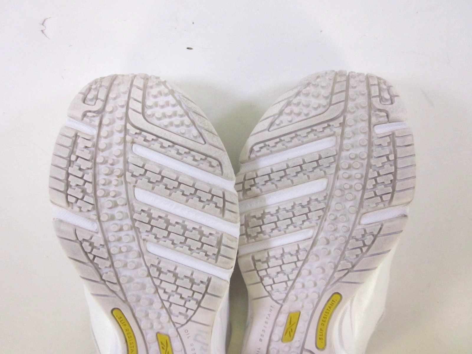 Reebok Duty Proof White Slip-On Mules Size 6.5 us Nurse Work Oil Slip Resistant