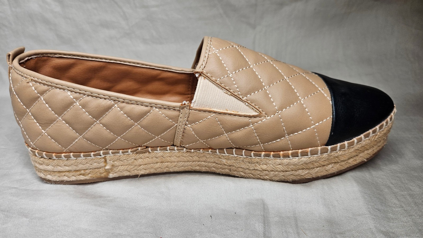 Steve Madden Palamo Espadrilles Slip On Shoes Womens SZ 11 Beige Black Quilted