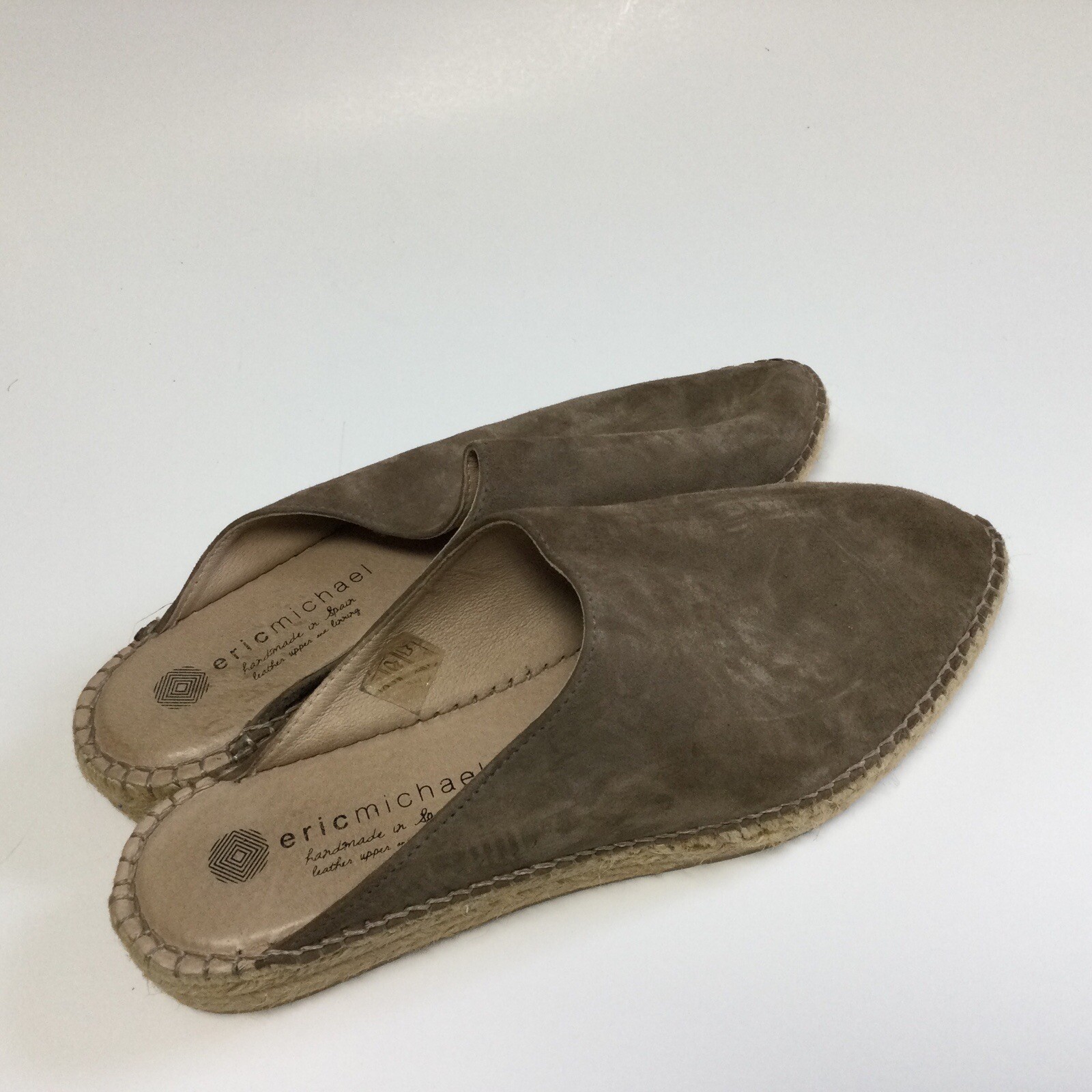 Eric Michael Espadrille Woman Suede Slip On Mule Shoe Size 40 US 9 Mauve Beige