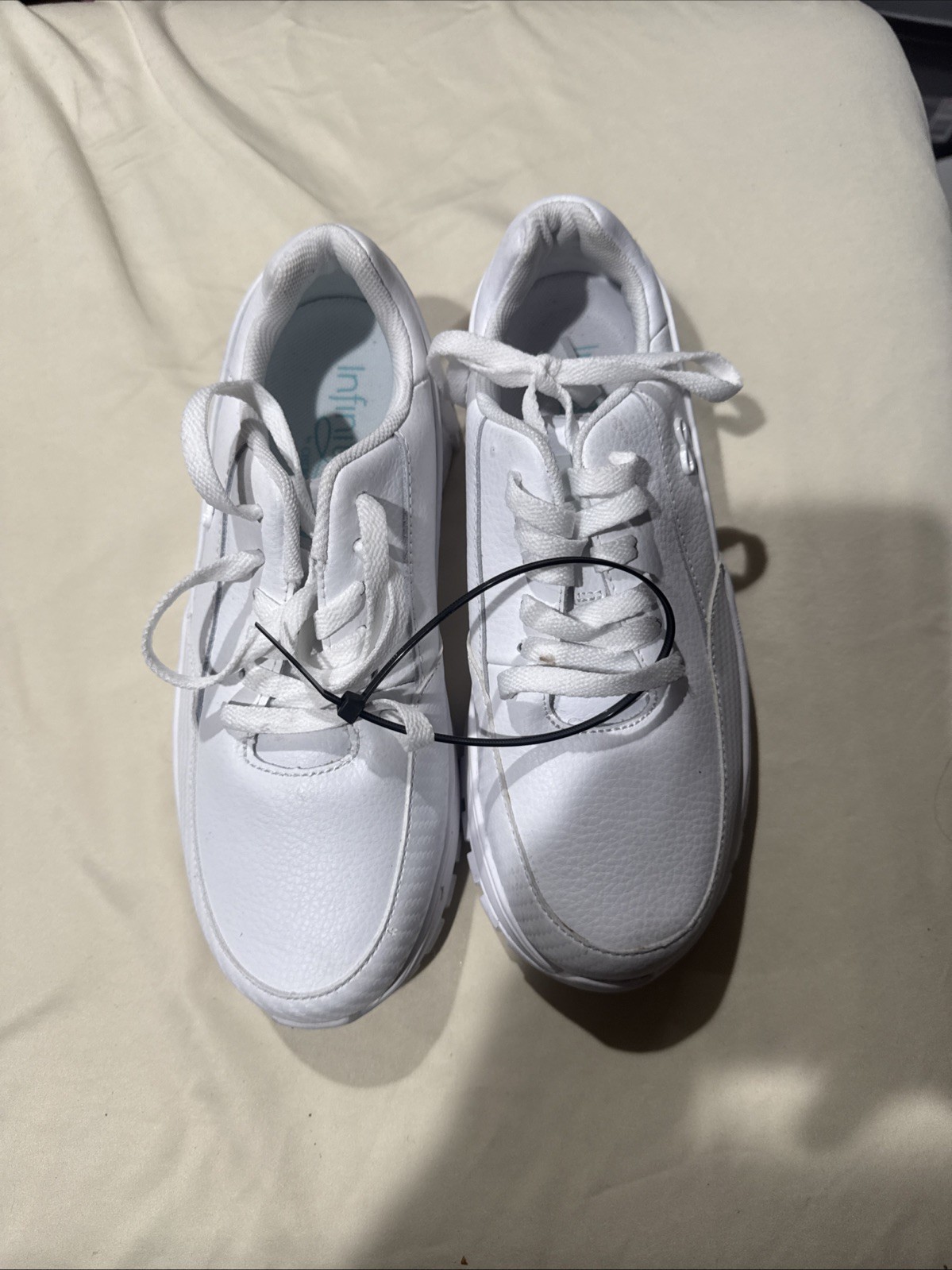 Cherokee Infinity Womens Flow White Lace-Up Nursing Sneaker Shoes Size 8