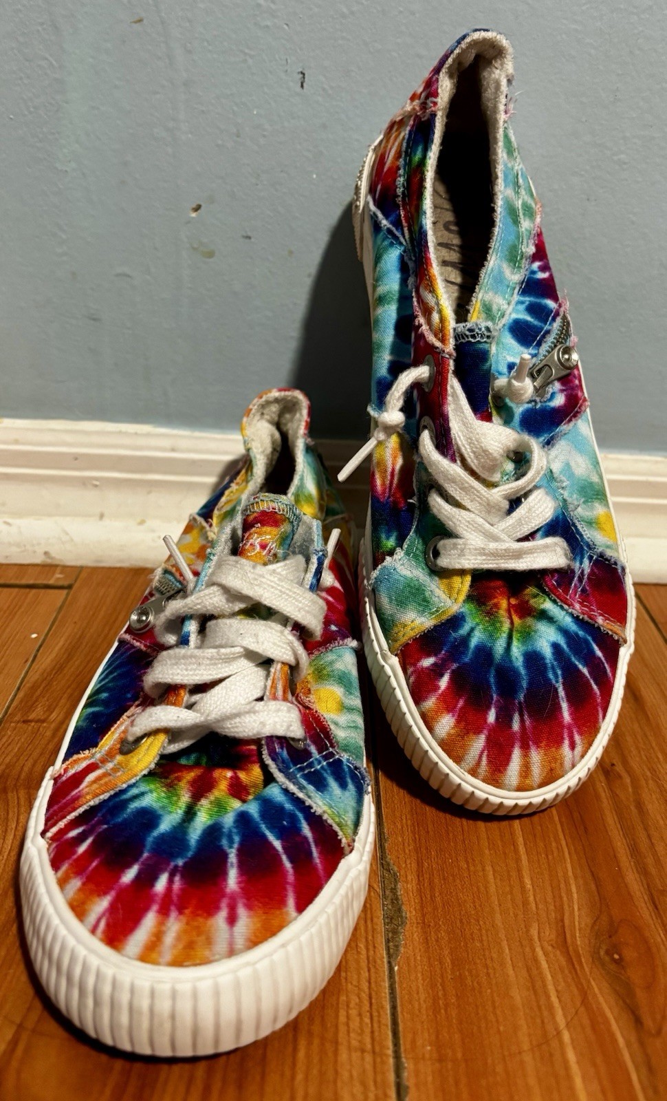 Blowfish Malibu Rainbow Tie Dye Slip On Sneaker Women Size 8