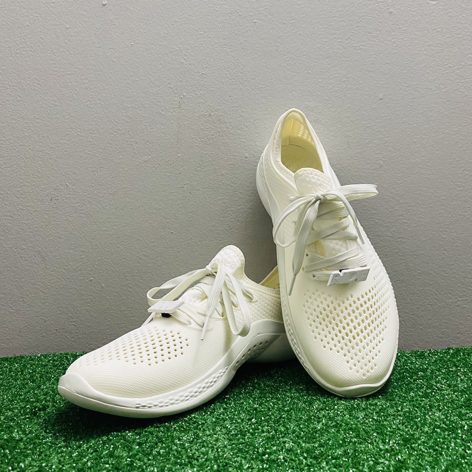 CROCS Women’s Sneakers – LiteRide 360 Pacer Lace Up Shoes 206705 White Size 10