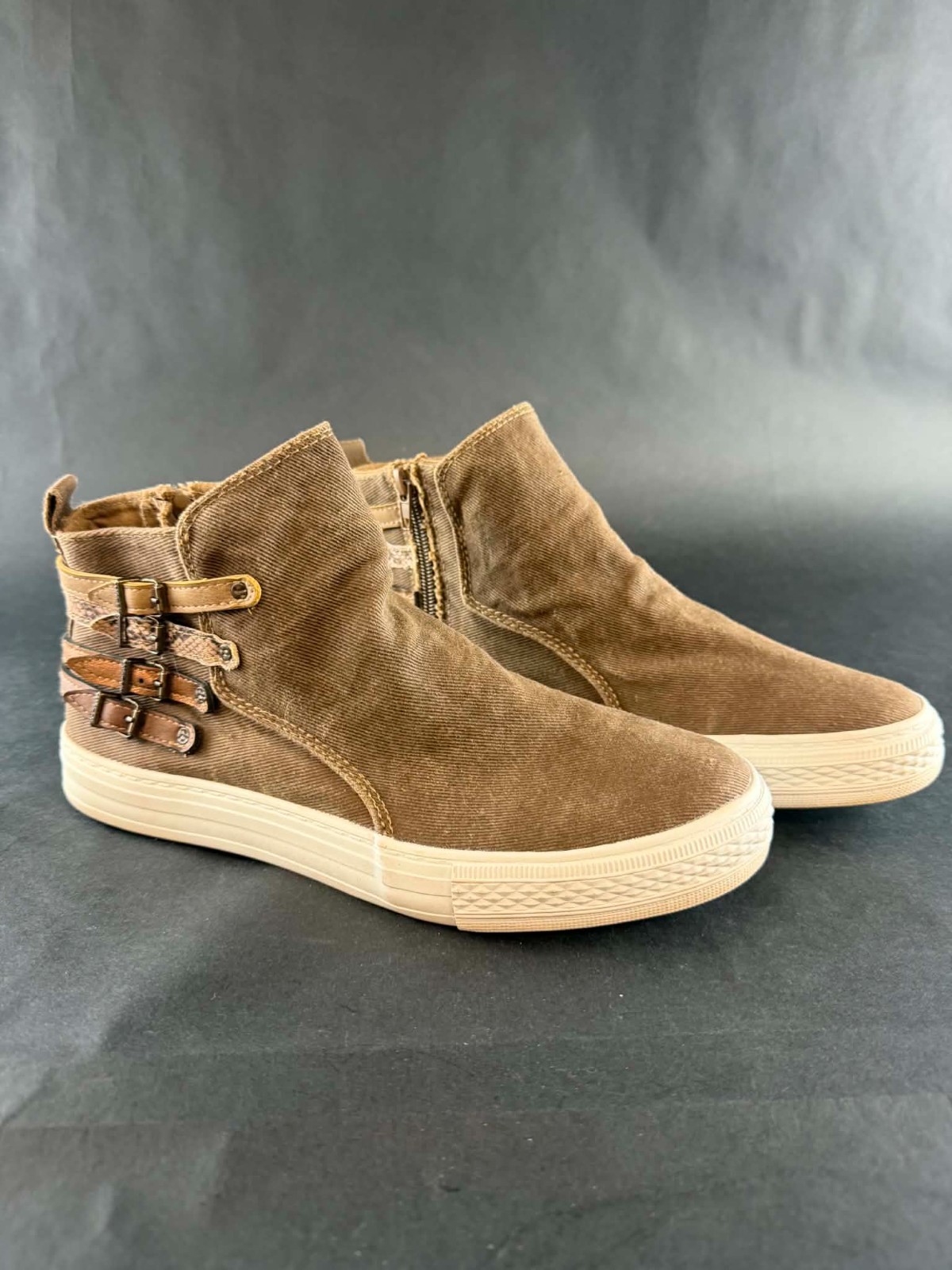 Blowfish Malibu Kayla Casual Shoes 50455 Womens Size 8.5 CUTE!
