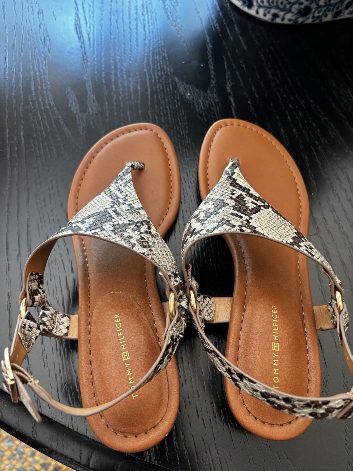 tommy hilfiger shoes women 9 1/2