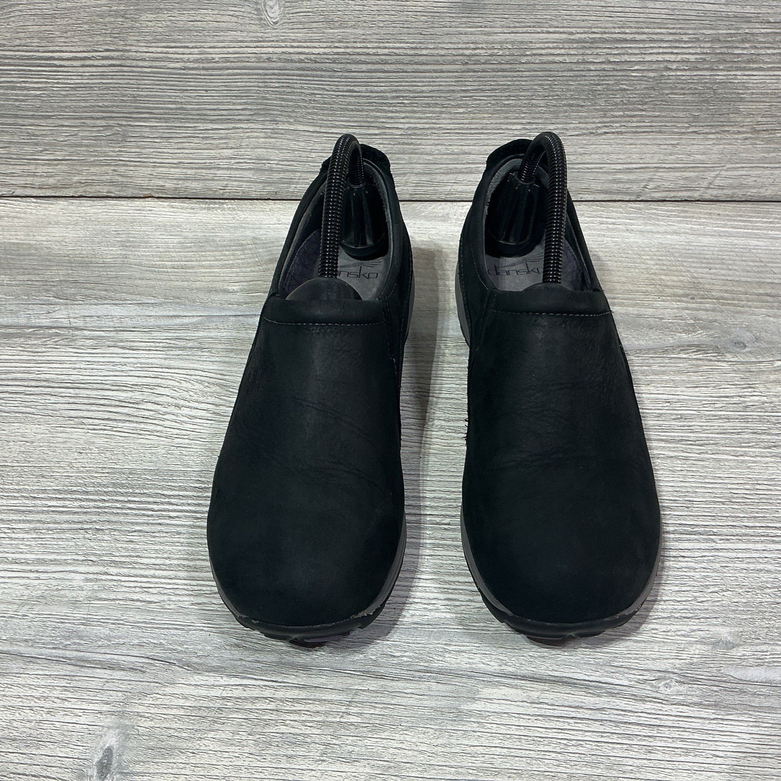 Dansko Patti Clog Women’s 39 / 8.5 Black Nubuck Leather Slip On Vibram Sole