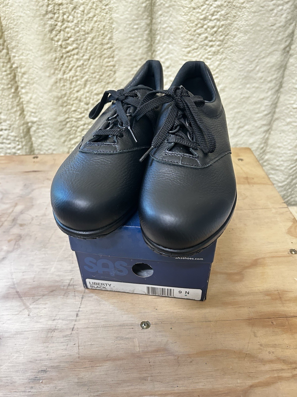 SAS 2070-013 Liberty Black Slip-Resistant 9 N Women’s Shoes New In Box