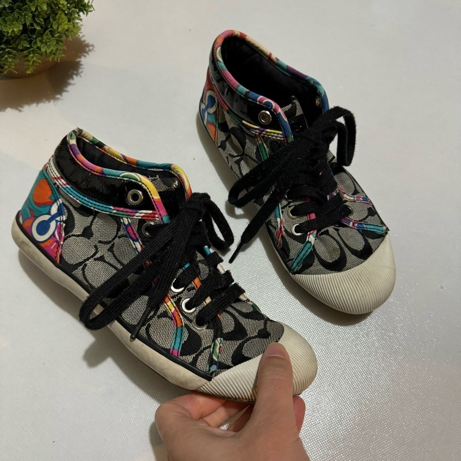 Coach Gray Black Signature Colorful Rainbow Lace Yp Sneakers Women’s Size 6.5