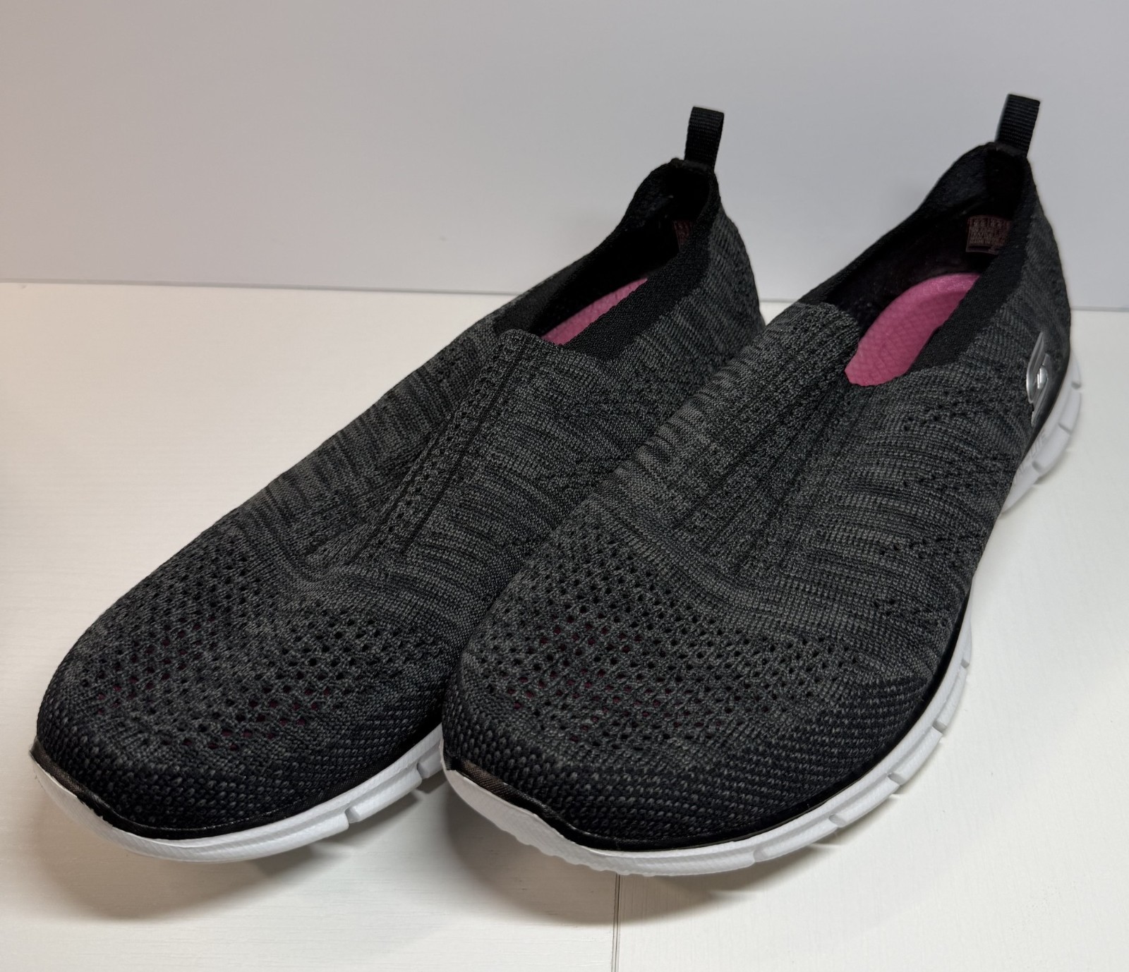 Skechers Air Cooled Memory Foam Slip On Sneakers Charcoal/Black US Size 9.5