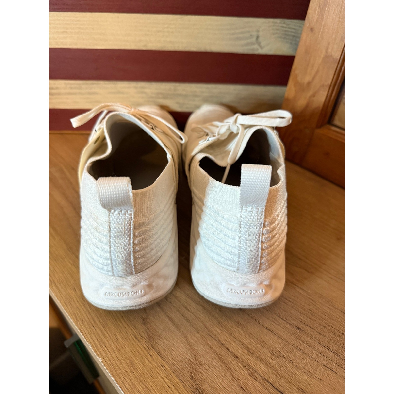 Merrell Women’s White & Cream Knit Air Cushion Lace-Up Walking Shoes Size 10