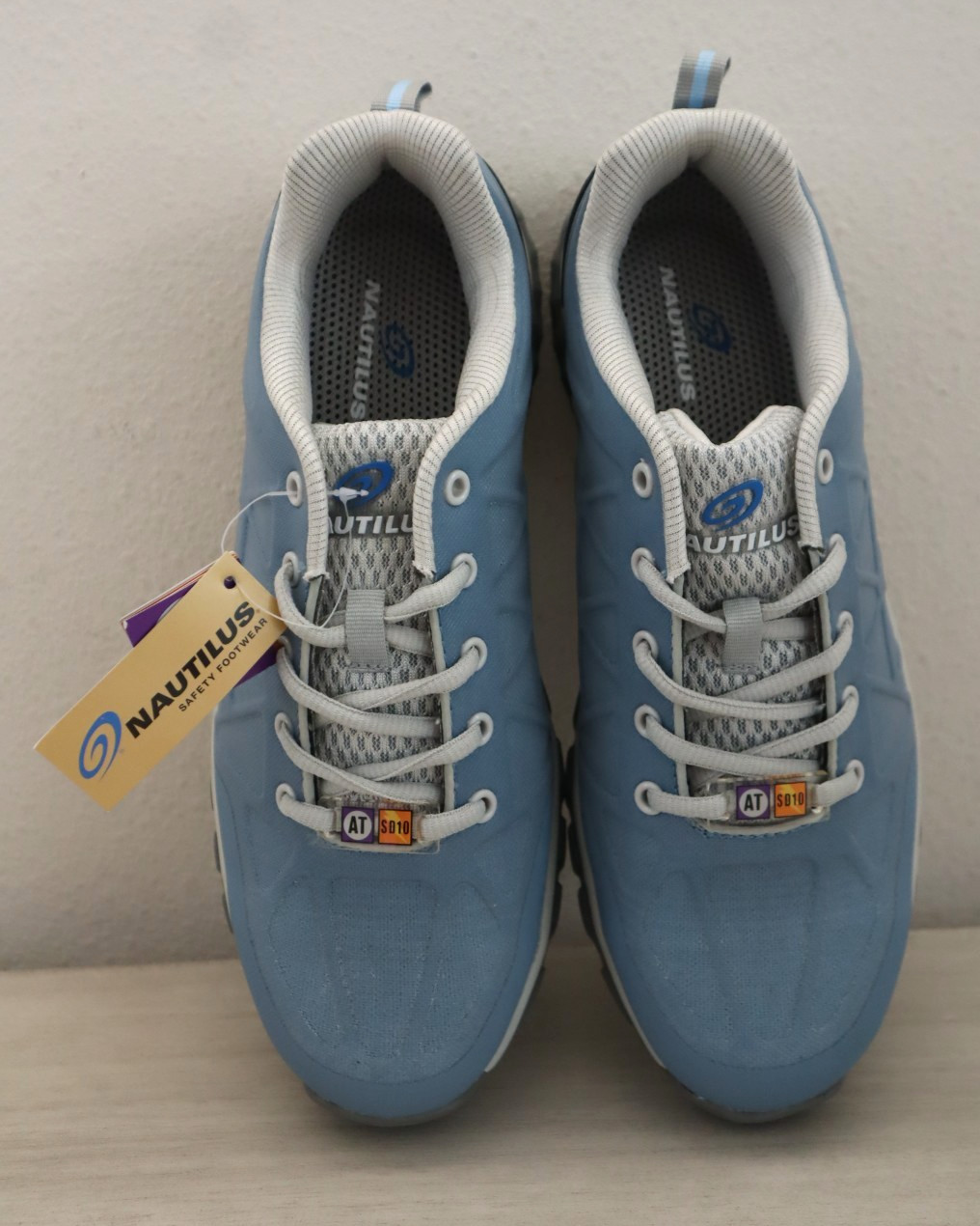 Nautilus N2056 Women’s Sz 10W Blue Spark Static-Dissipative Athletic Work Shoes