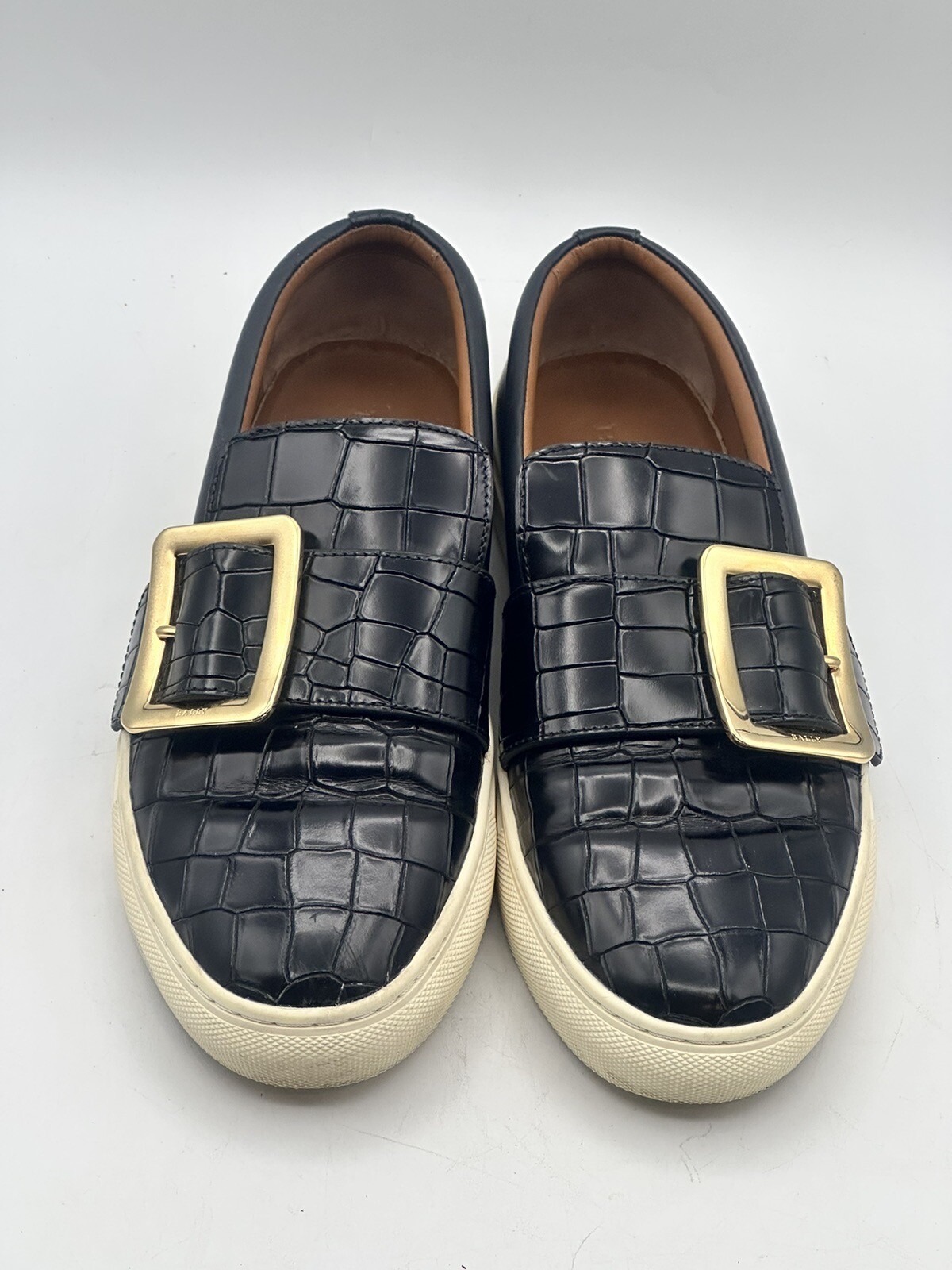 Bally Switzerland Heska 100 Gold Buckle Crocodile Imprint Loafer EU38E US7.5M