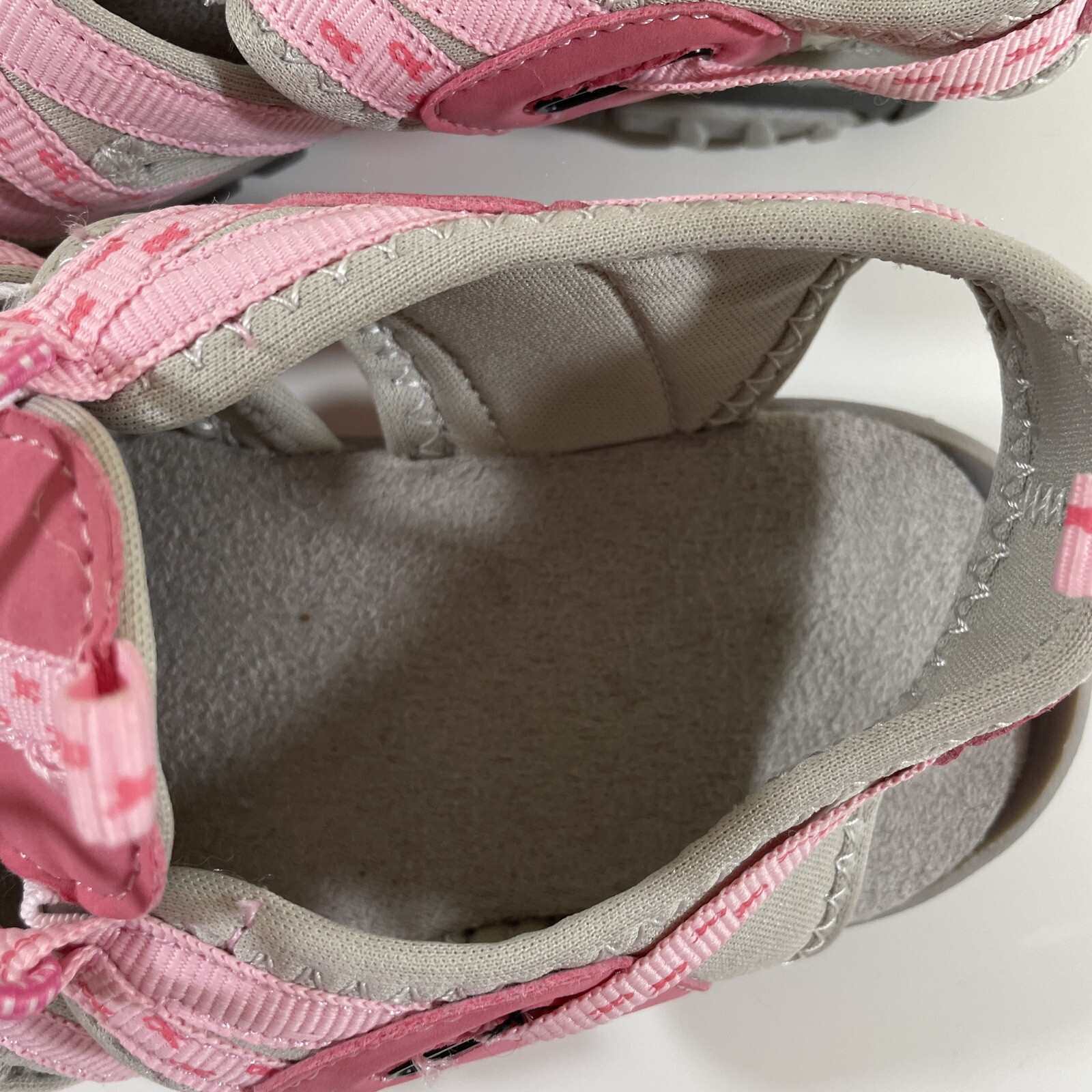 Women’s Sports Hiking Walking Sandals Size 6 Breast Cancer Awareness Pink/Gray