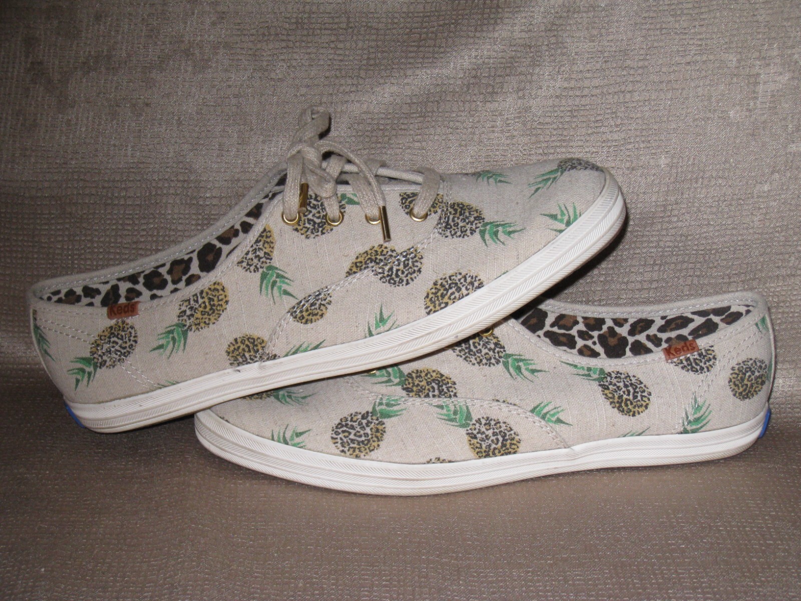 Keds Champion Lace Up Sneaker. Fruity Pineapple Animals Beige. Sz 9M. Canvas .