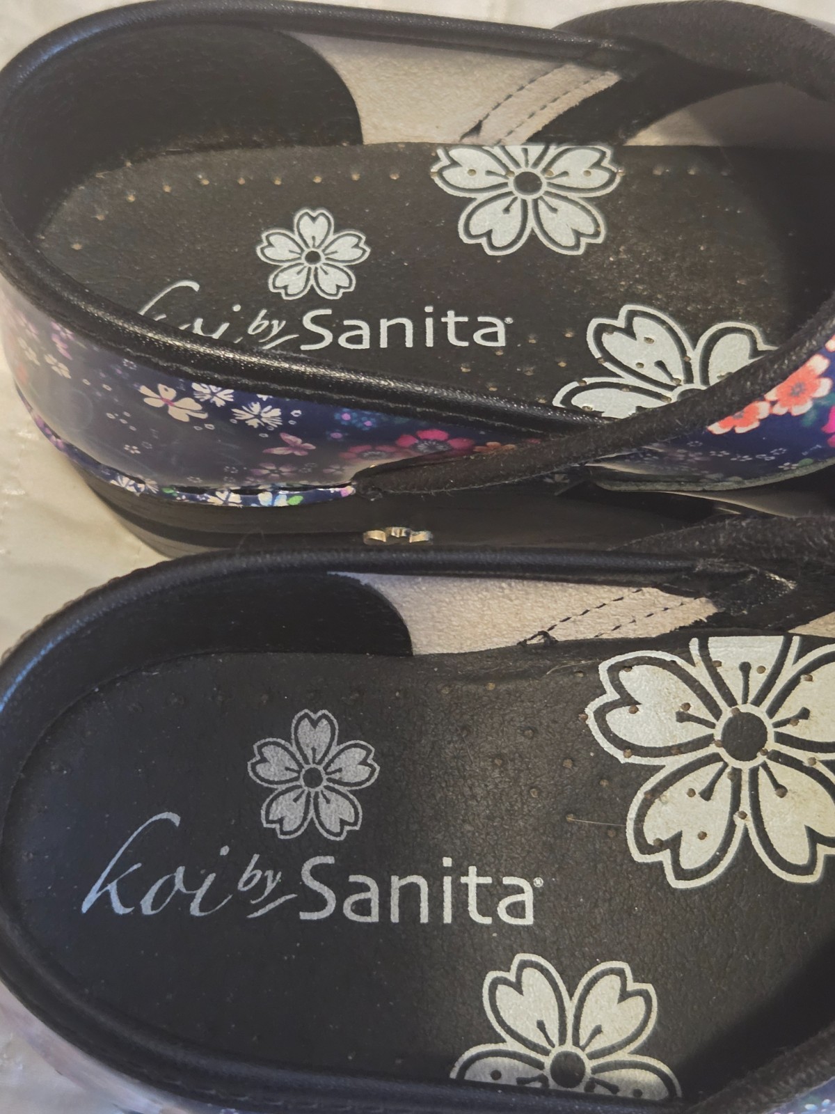 Sanita Danish Hand Painted Clogs Women’s Size 6 US 37 EU Flowers Shoes