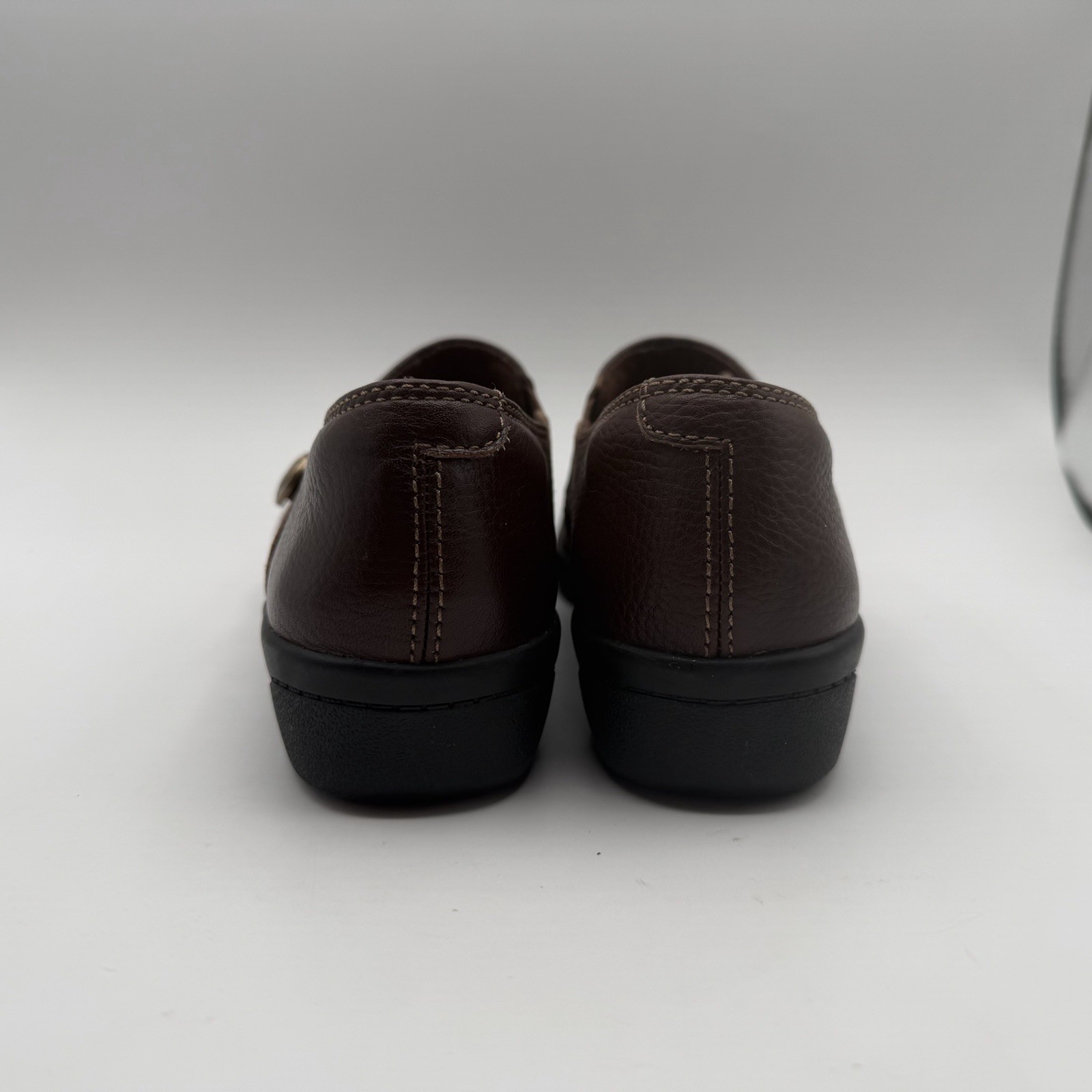 Clarks Cora Poppy Brown Leather Women’s Shoes Sz 7 M Button Loop Loafers