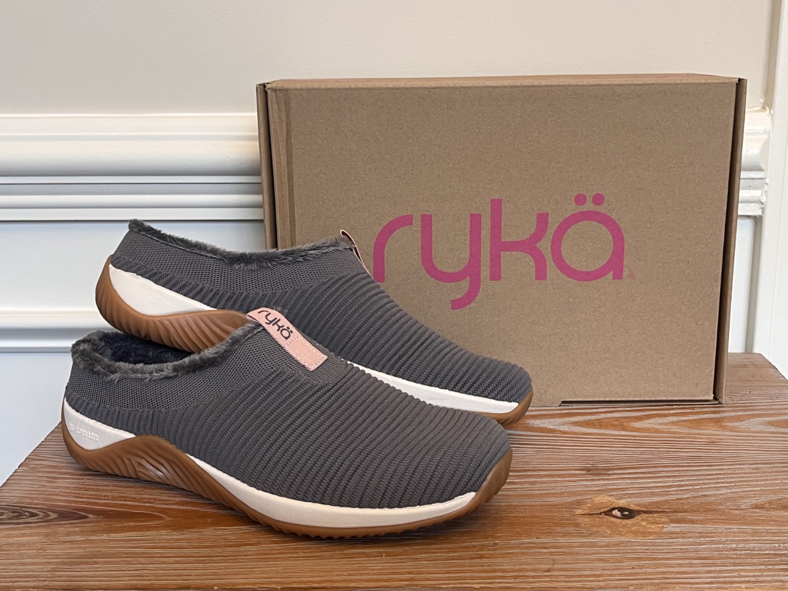 Women’s 9.5M Ryka Echo Mule, Grey Knit, Faux Fur Lined Slip On Comfort Shoes