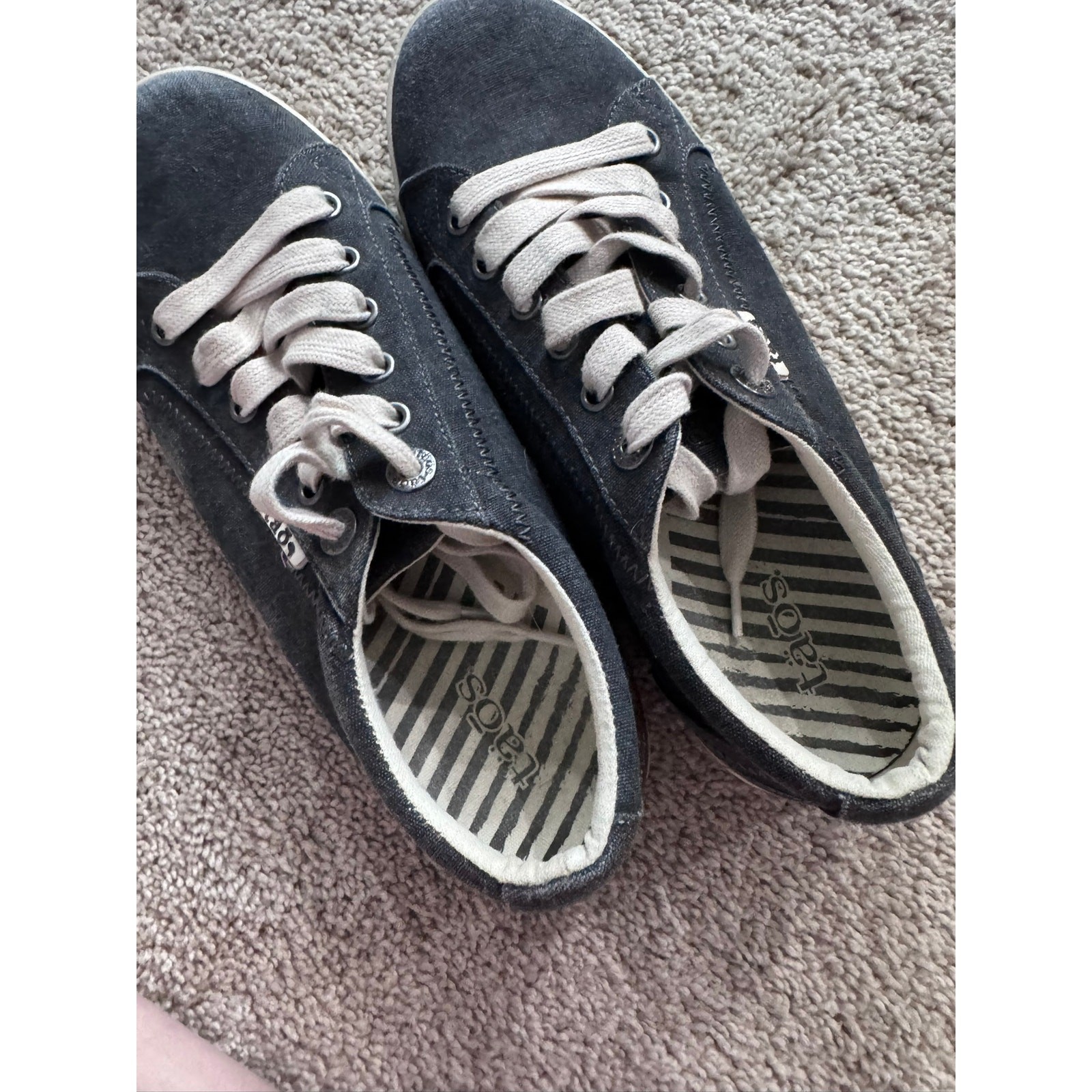 Taos Star Low Top Casual Sneakers Gray Charcoal Washed Canvas Women’s Size 8.5