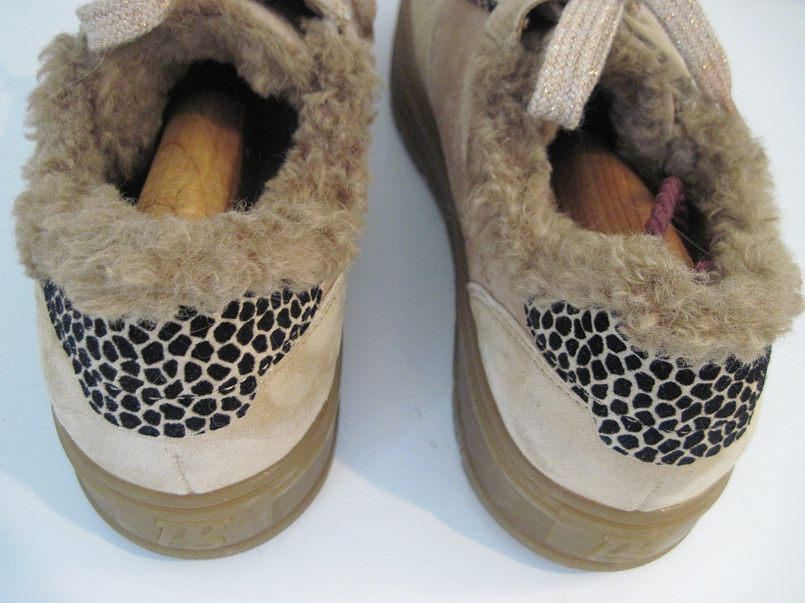 Paul Green Super Soft Beige Brown Nubuck Sneakers Faux Fur Lace Up Size UK 5 1/2