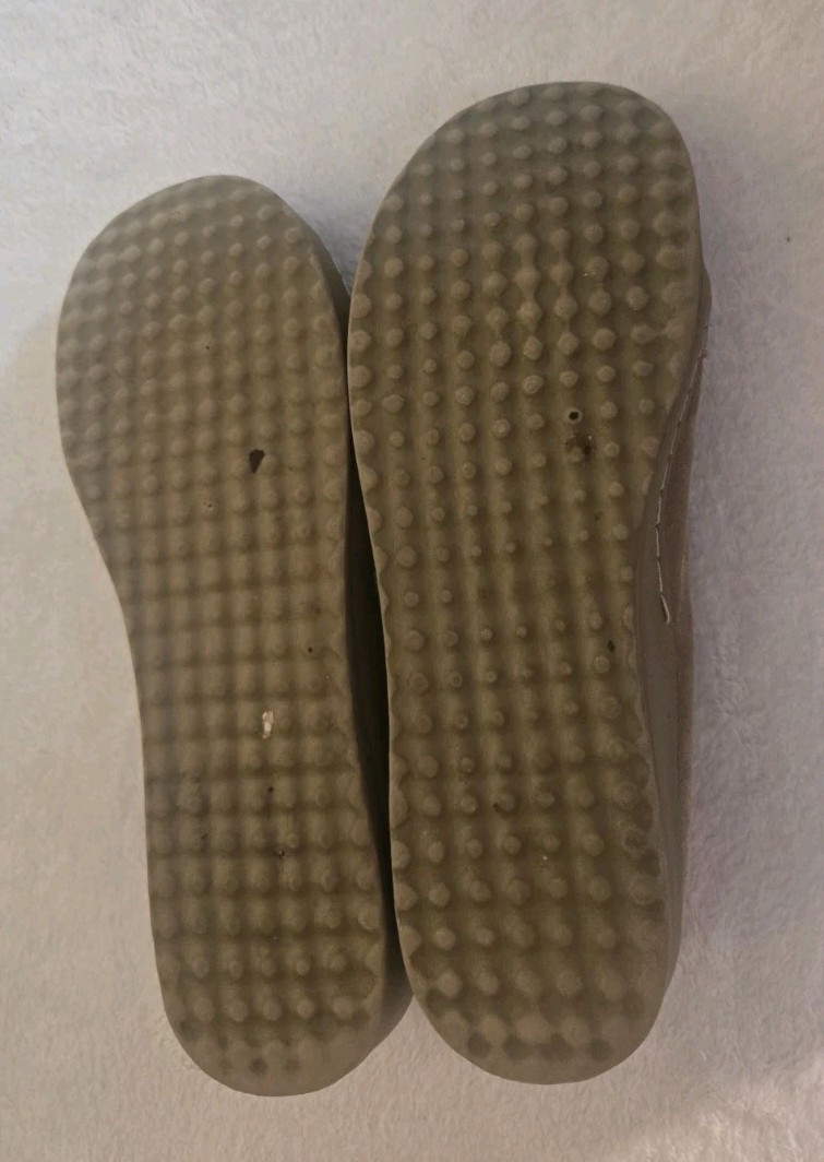 Rocket Dog Suede Slip On Shoes Womens Size 10 Tan Slip On Button Cute Brown C218